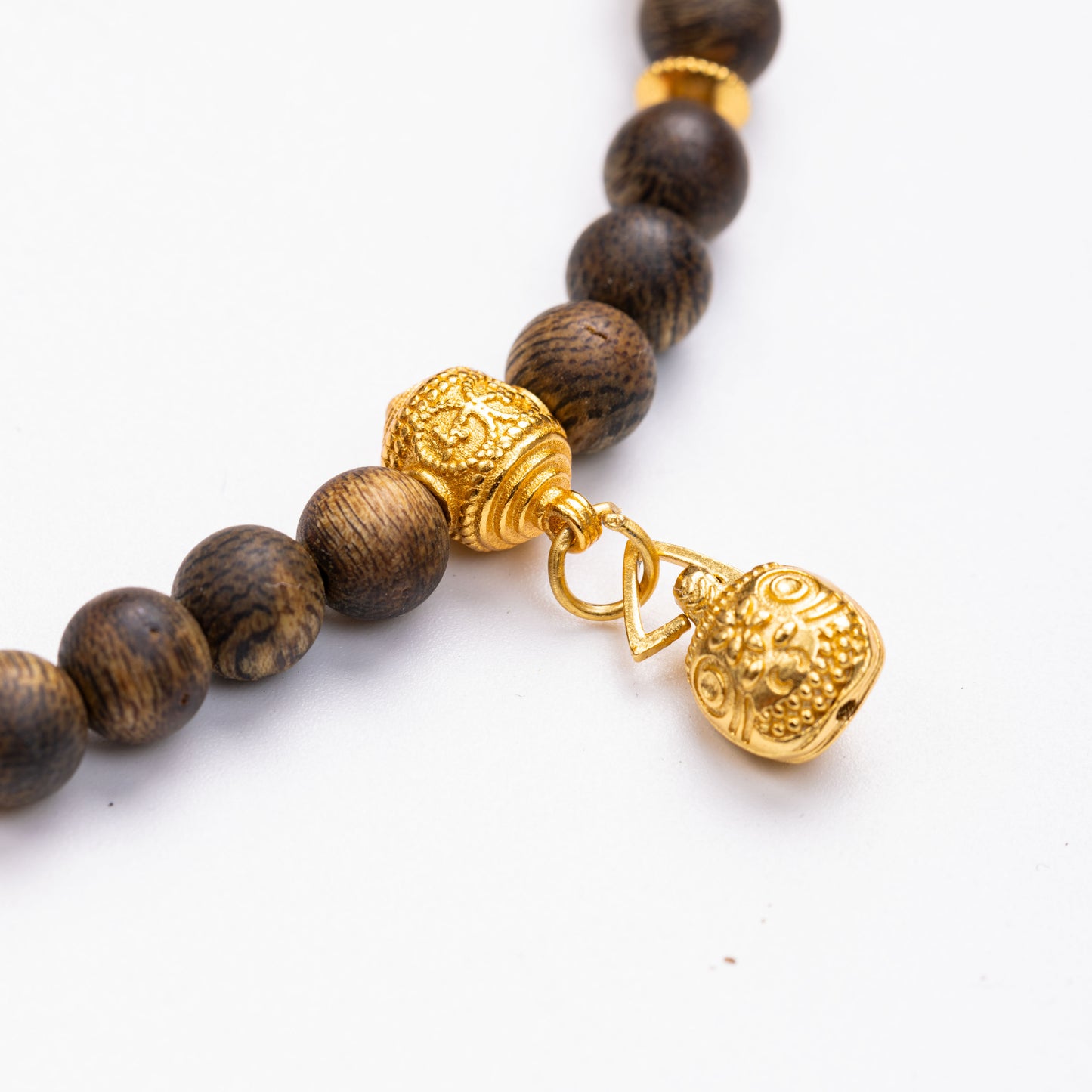 Agarwood Glimmer